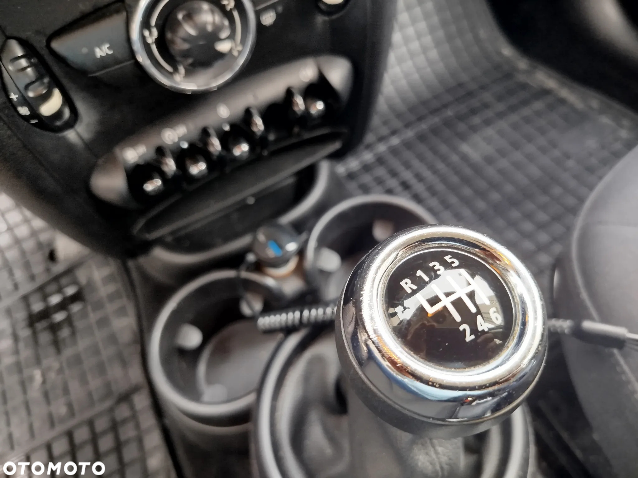 MINI Countryman One D - 32