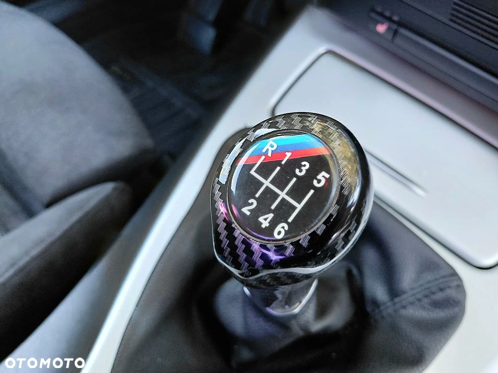 BMW Seria 3 318i - 22