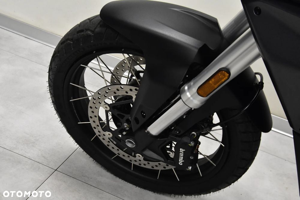 Moto Guzzi Stelvio - 36