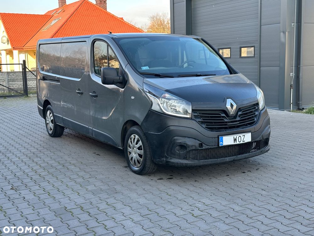 Renault Trafik - 1