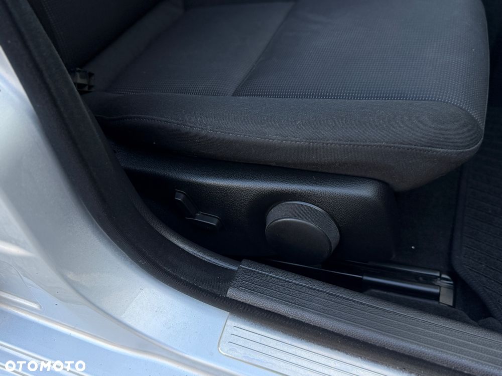Mercedes-Benz Klasa C 180 Kompressor Automatik Avantgarde - 16