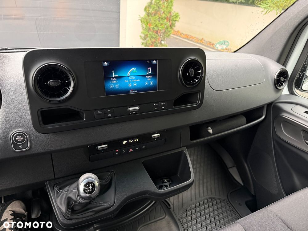 Mercedes-Benz Sprinter 317 - 20