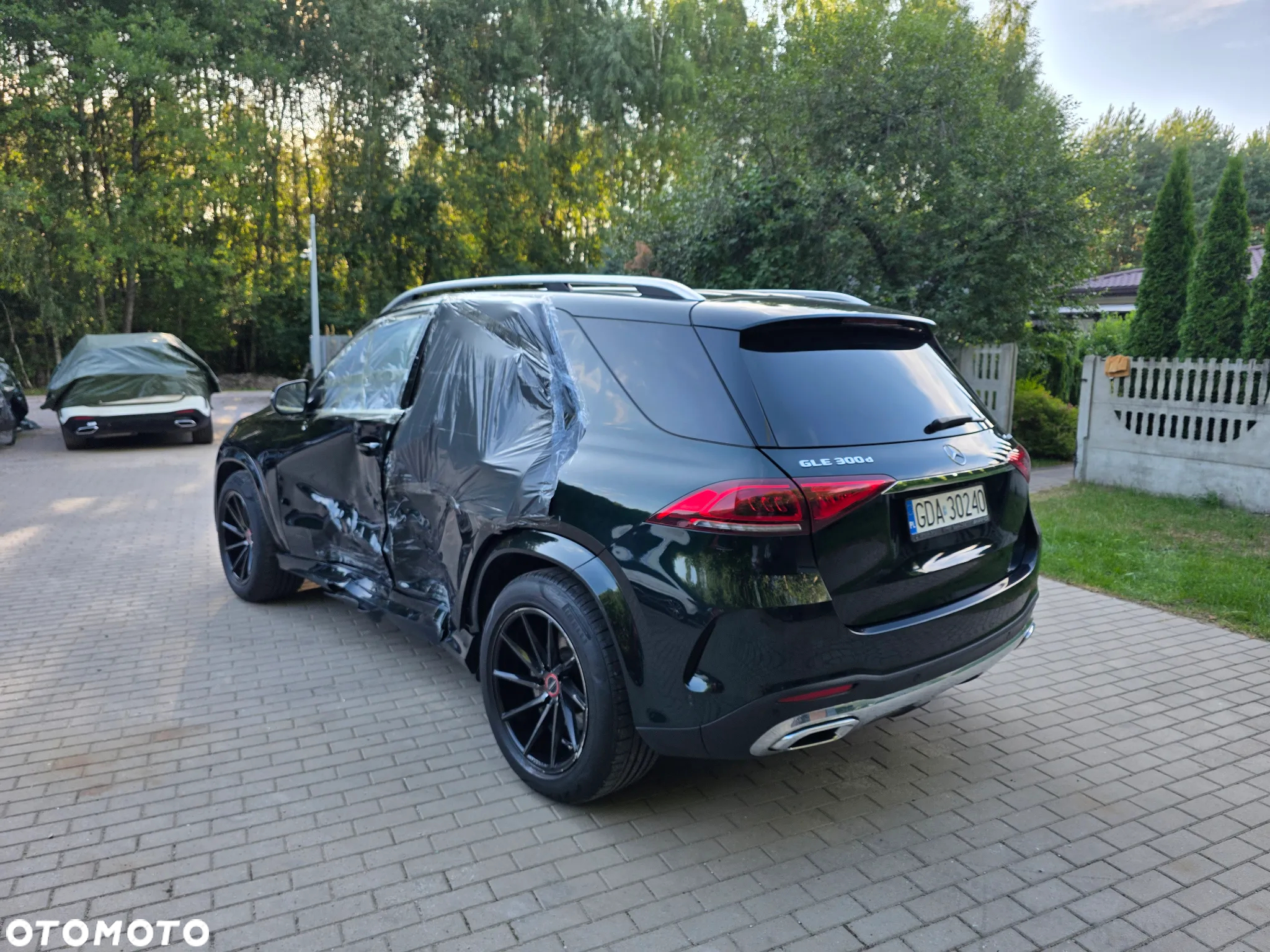 Mercedes-Benz GLE 300 d 4-Matic - 6