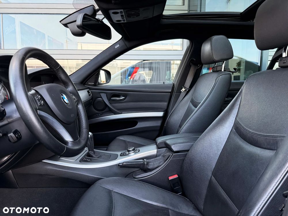 BMW Seria 3 320d DPF - 29
