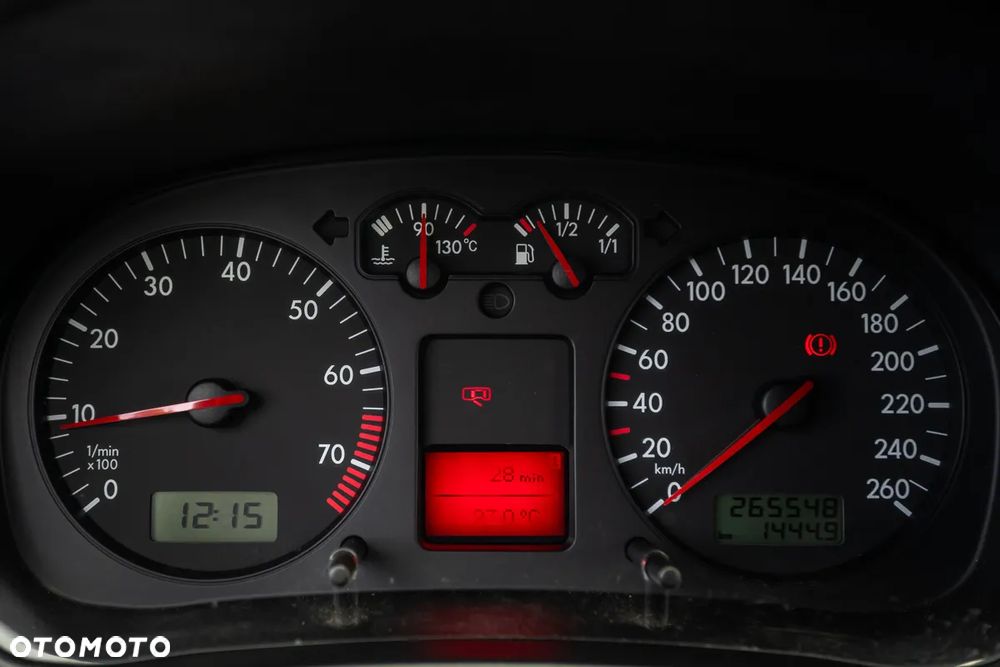 Volkswagen Golf - 23