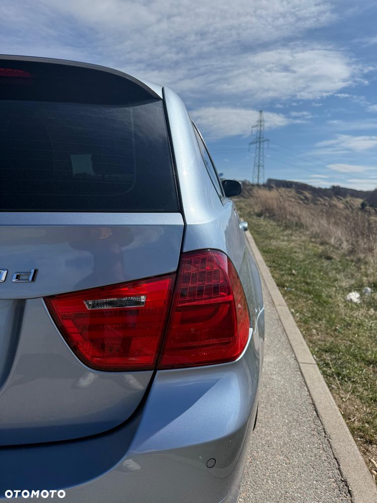 BMW Seria 3 320d DPF - 16