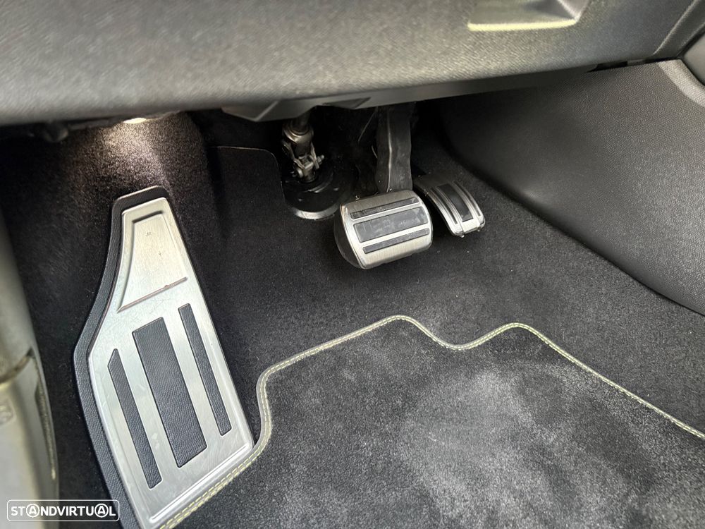 Peugeot 308 SW BlueHDi 130 EAT8 GT - 30