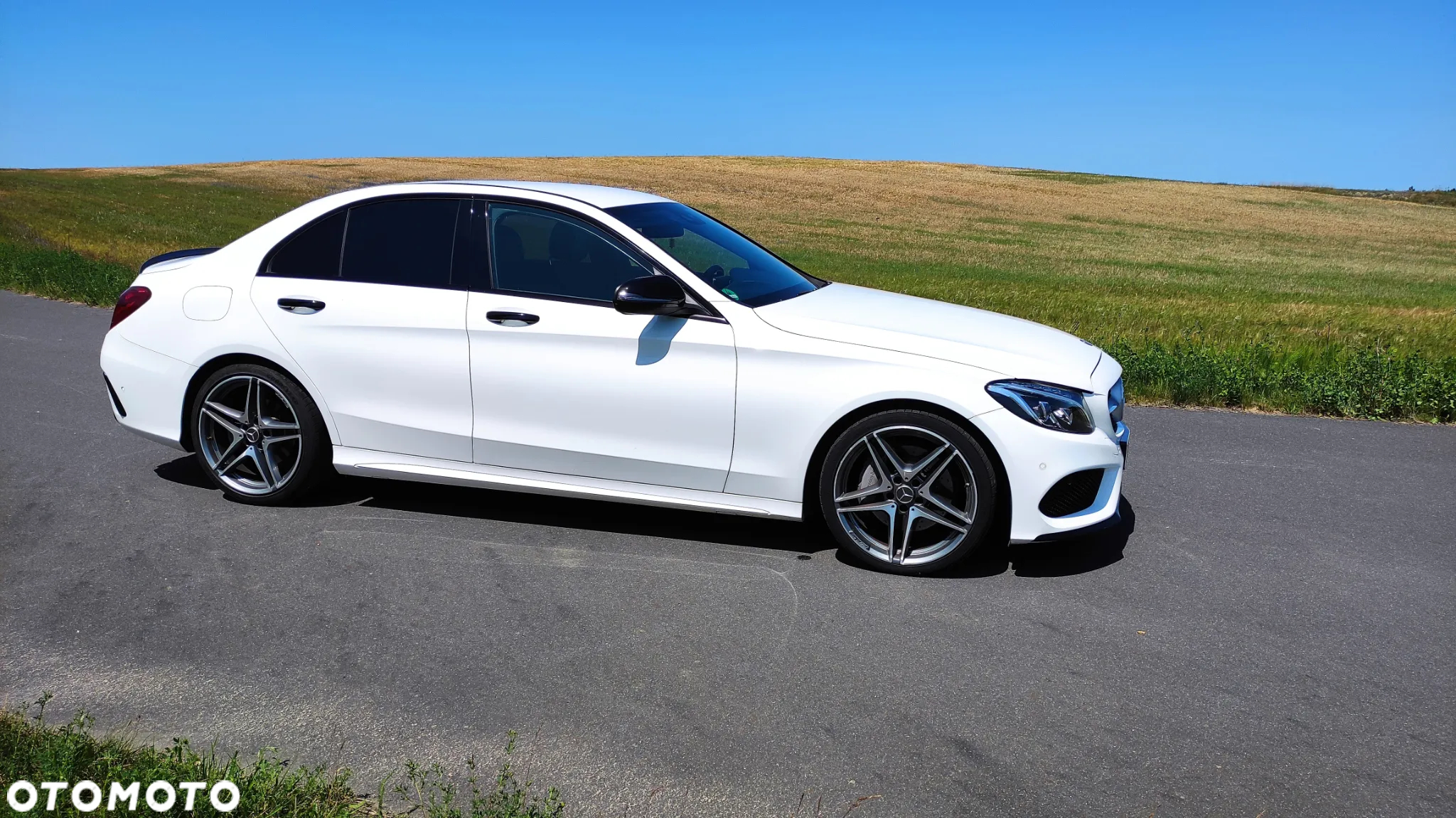 Mercedes-Benz Klasa C 300 9G-TRONIC AMG Line - 13