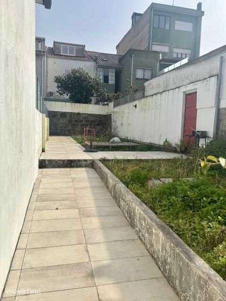 Arrendo T2 em Costa Cabral com terraço e jardim - Grande imagem: 2/12