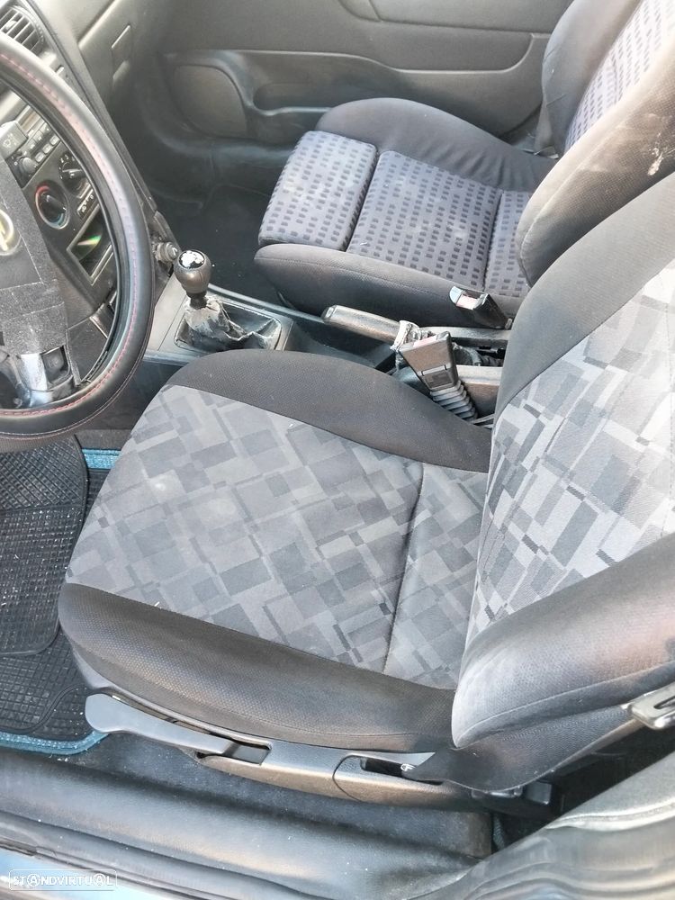 Opel Astra 1.6i Sport - 8