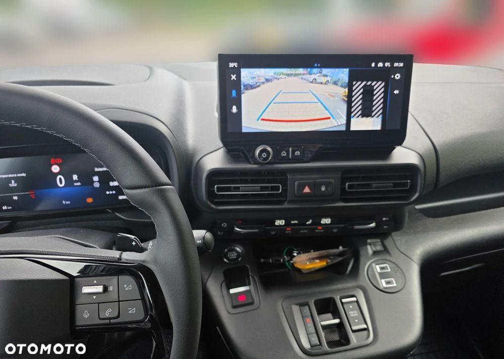 Opel Combo Cargo 1.5 BlueHDi L2 EAT8 - 11