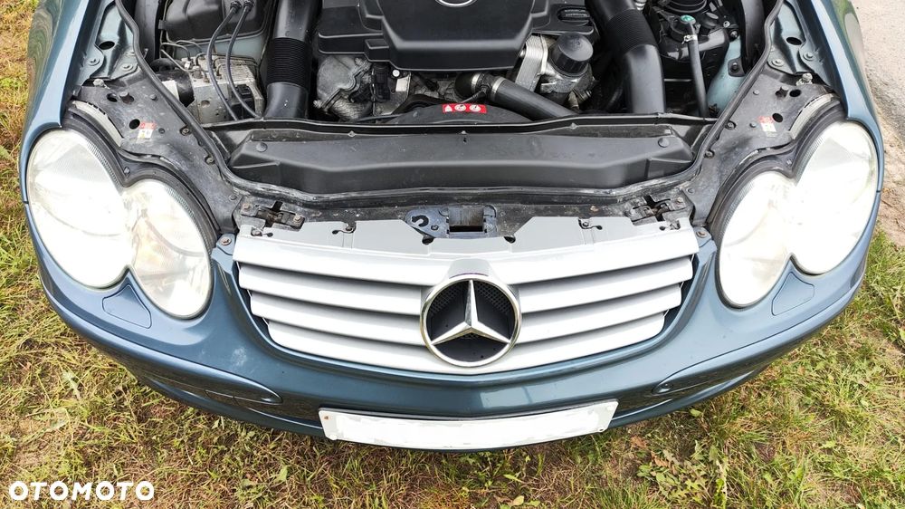 MASKA ZDERZAK ATRAPA GRILL BŁOTNIK LEWY PRAWY PAS PRZEDNI WZMOCNIENIE CHŁODNICE WENTYLATOR SPRYSKIWACZE LAMPY BI-XENON XENON PRZÓD KOMPLETNY ORYGINALNY LAKIER C946 946 DO ZAŁOŻENIA W KOLOR MERCEDES SL R230 W230 SL500 - 7