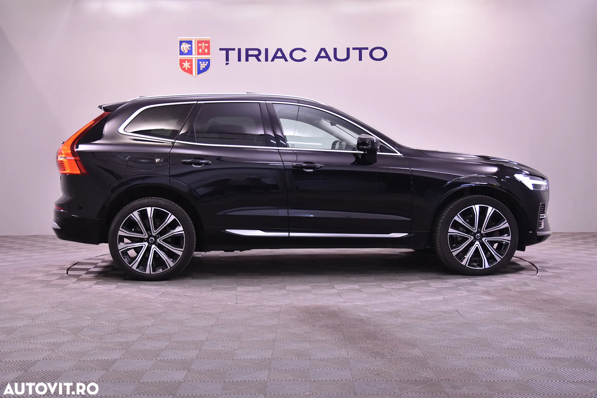 Volvo XC 60 T8 AWD Recharge Geartronic Inscription Expression - 6