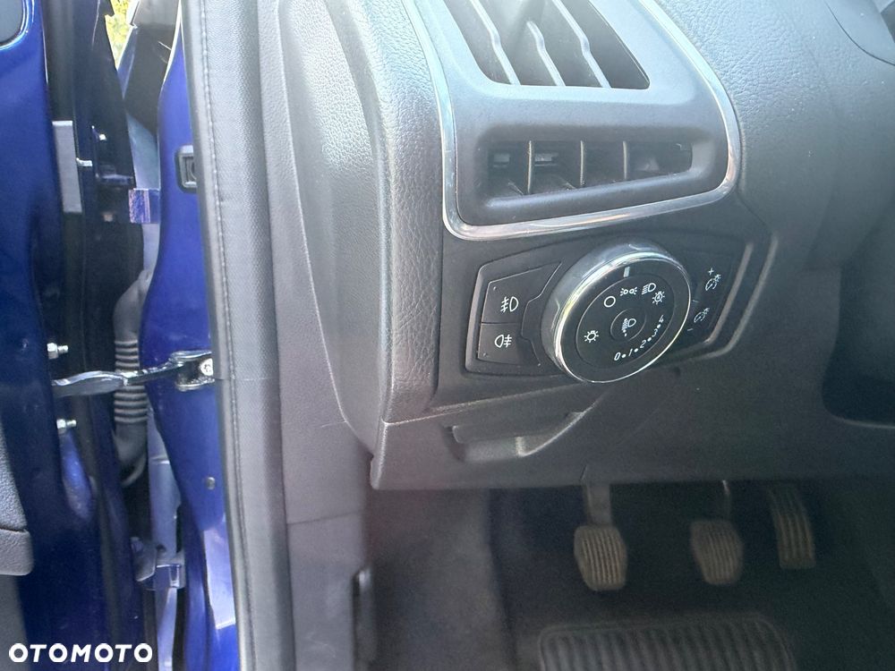 Ford Focus - 9