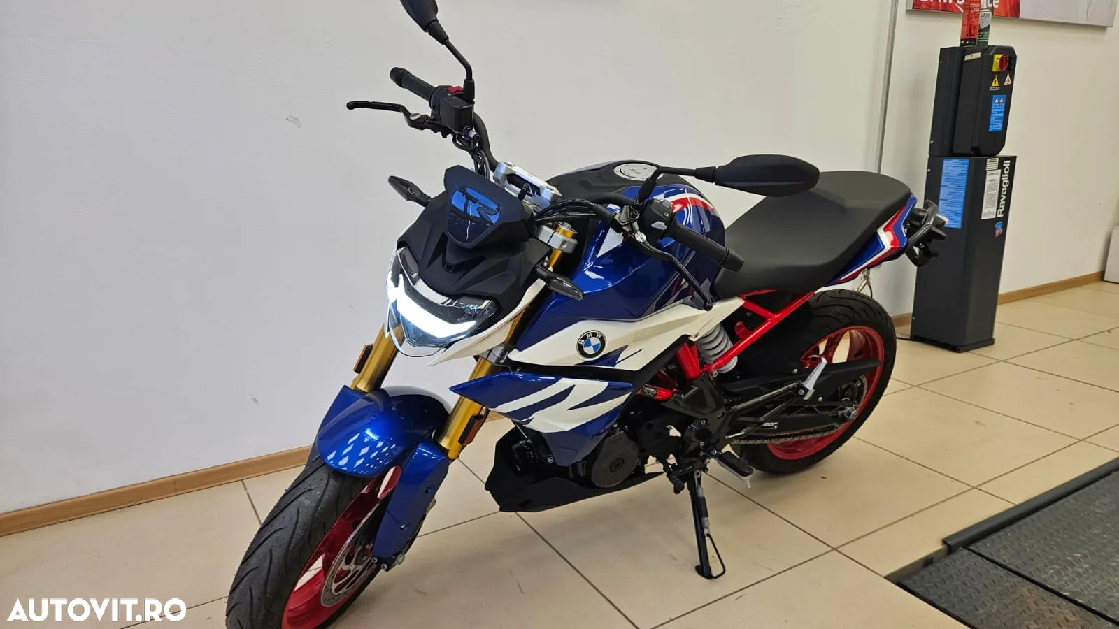 BMW G310R - 3