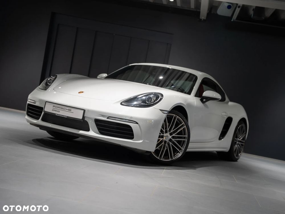 Porsche 718 Cayman - 12