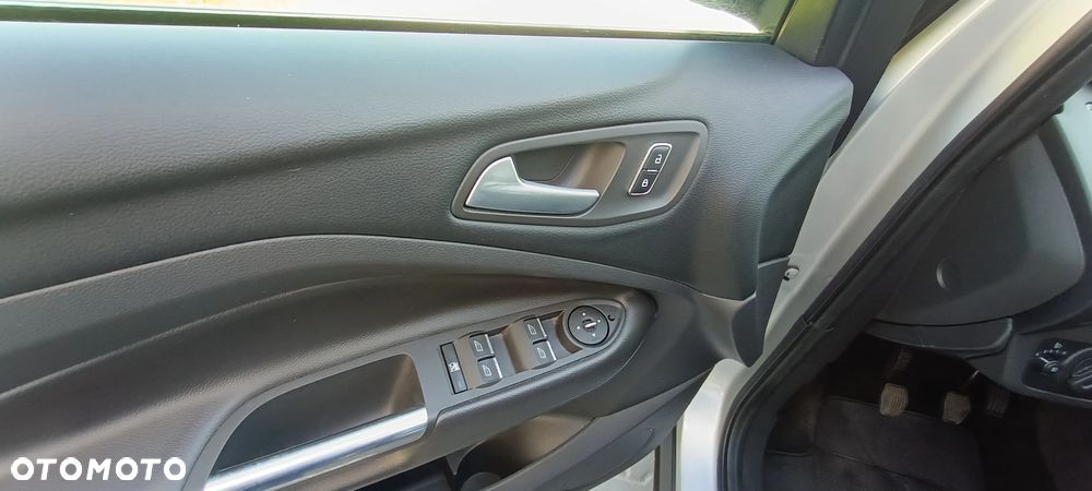 Ford Kuga 2.0 TDCi 4x4 Titanium - 22