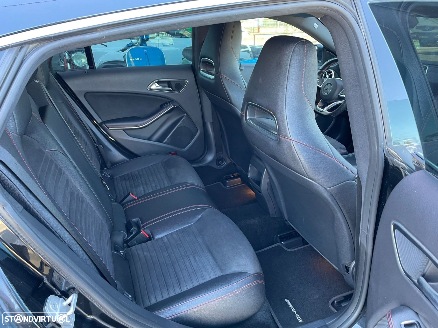 Mercedes-Benz CLA 180 d Shooting Brake AMG Line Aut. - 12