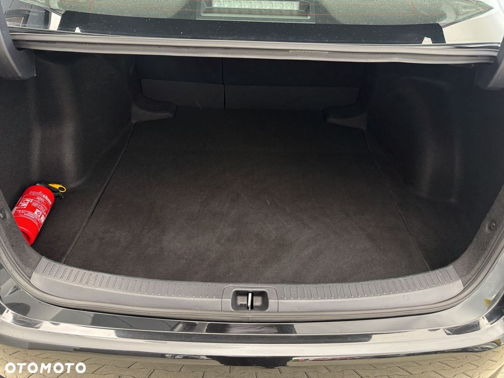 Toyota Corolla 1.5 Comfort - 22