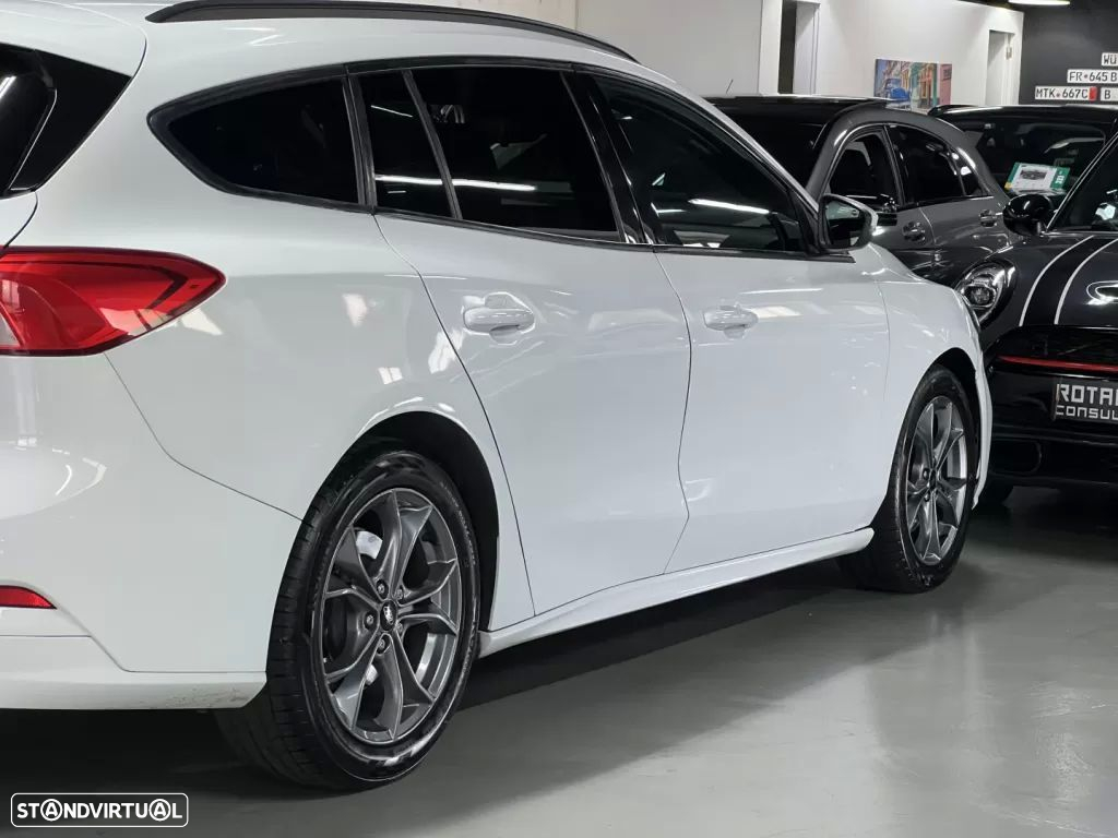 Ford Focus SW 1.5 TDCi EcoBlue ST-Line - 18