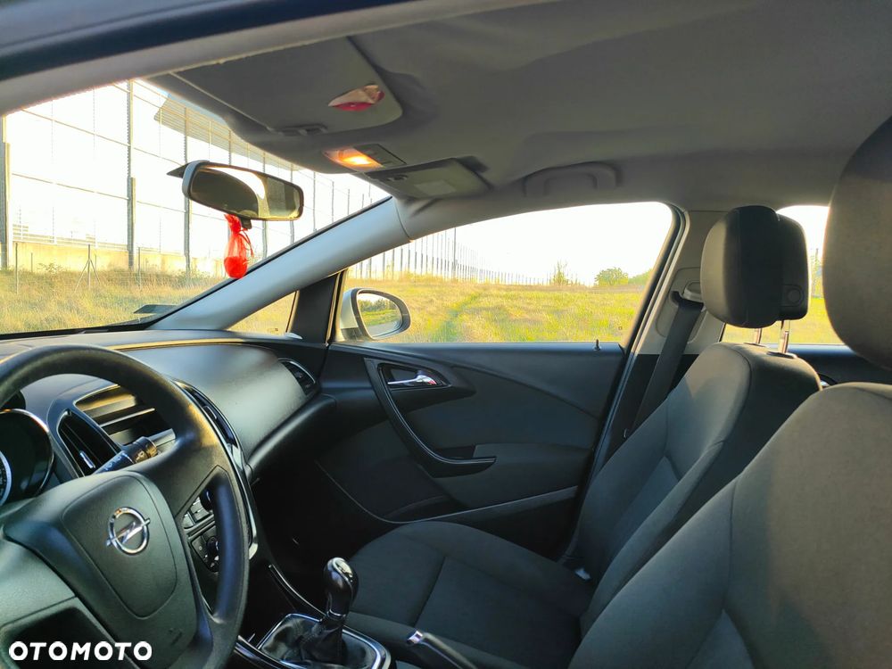 Opel Astra 1.6 - 13