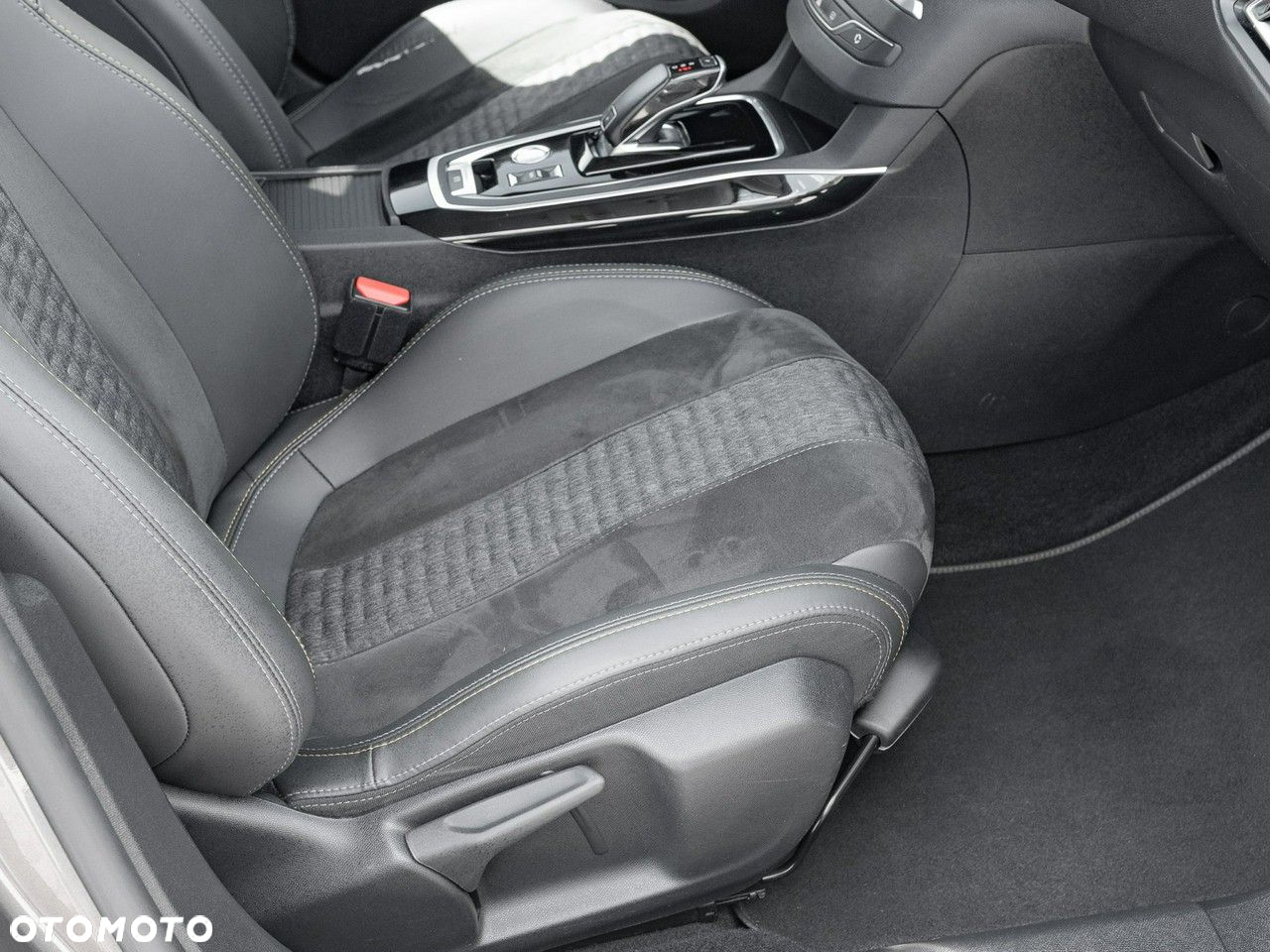 Peugeot 308 1.5 BlueHDi Road Trip S&S EAT8 - 31