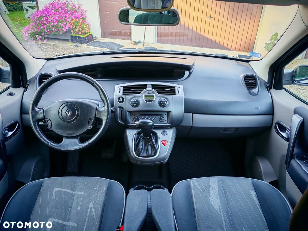 Renault Scenic - 12