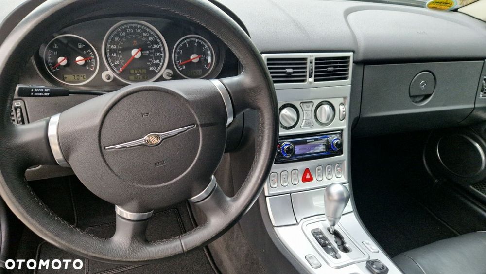 Chrysler Crossfire - 13