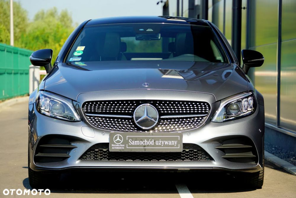 Mercedes-Benz Klasa C 300 9G-TRONIC - 3