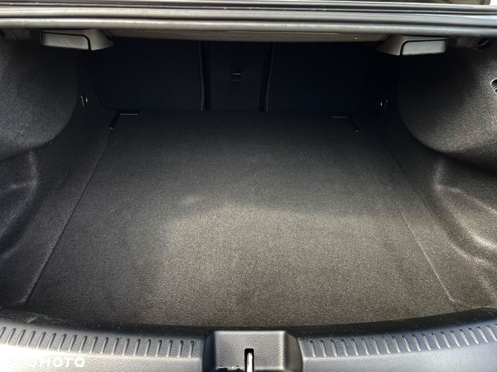 Mercedes-Benz CLA - 34