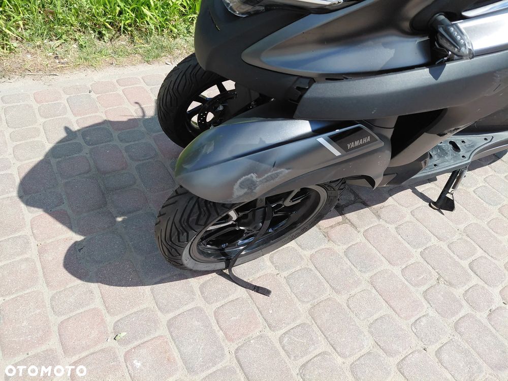 Yamaha Tricity - 16