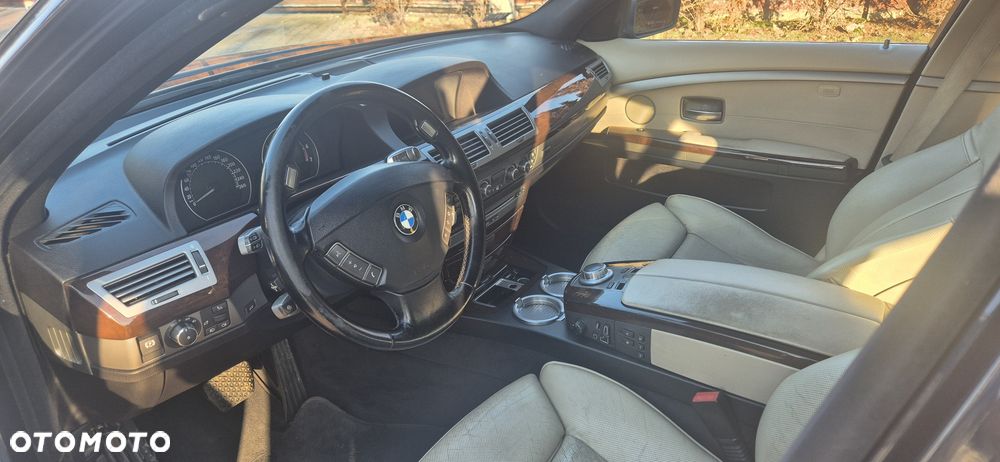 BMW Seria 7 - 8