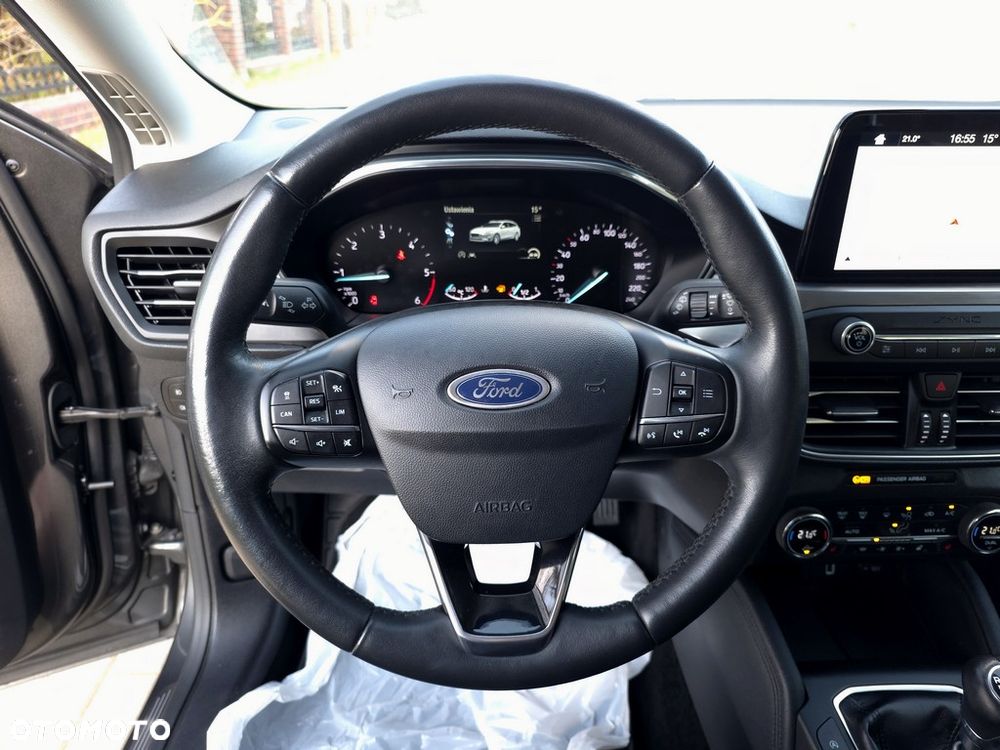 Ford Focus 2.0 EcoBlue Titanium - 14