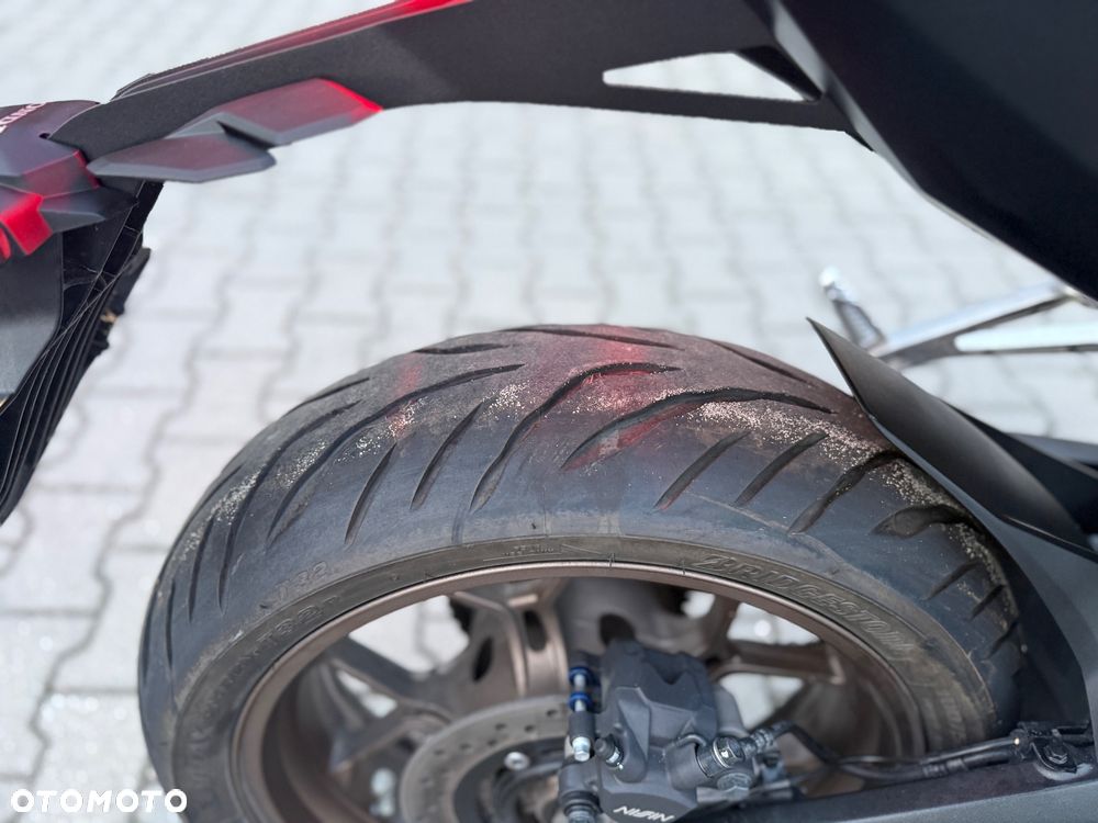 Honda CB - 8