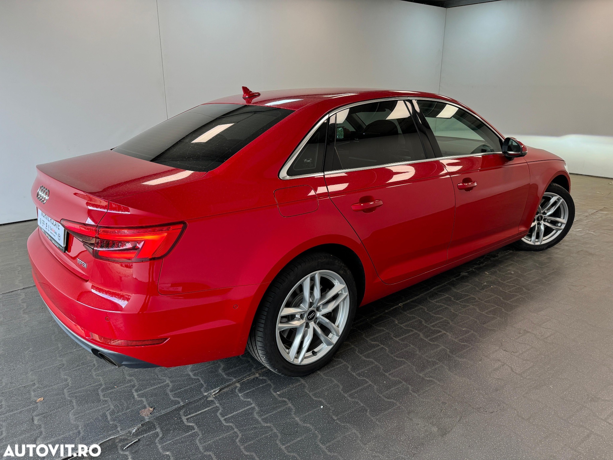 Audi A4 2.0 TFSI S tronic Sport - 35