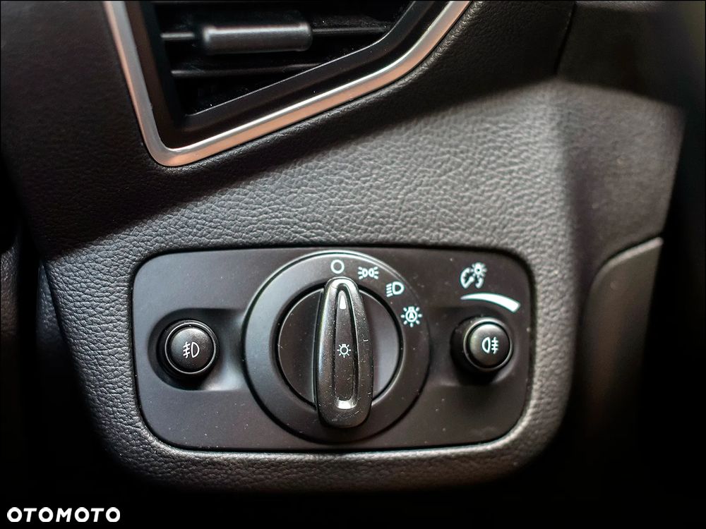 Ford Kuga - 28
