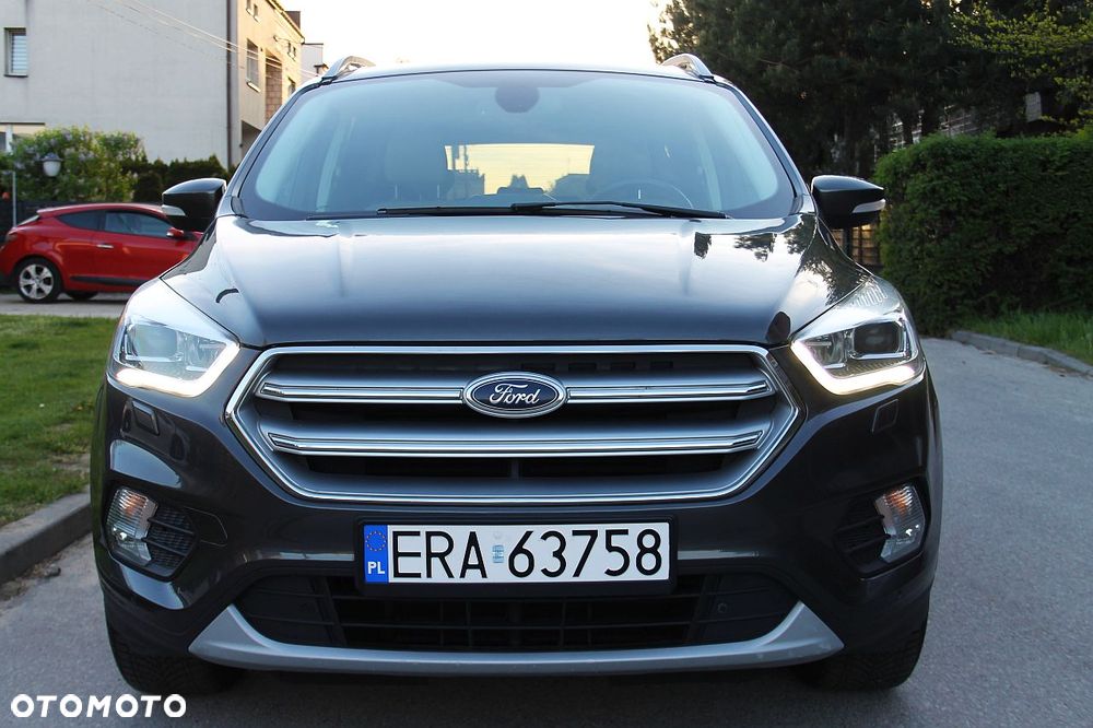 Ford Kuga 1.5 EcoBoost 2x4 Titanium - 15
