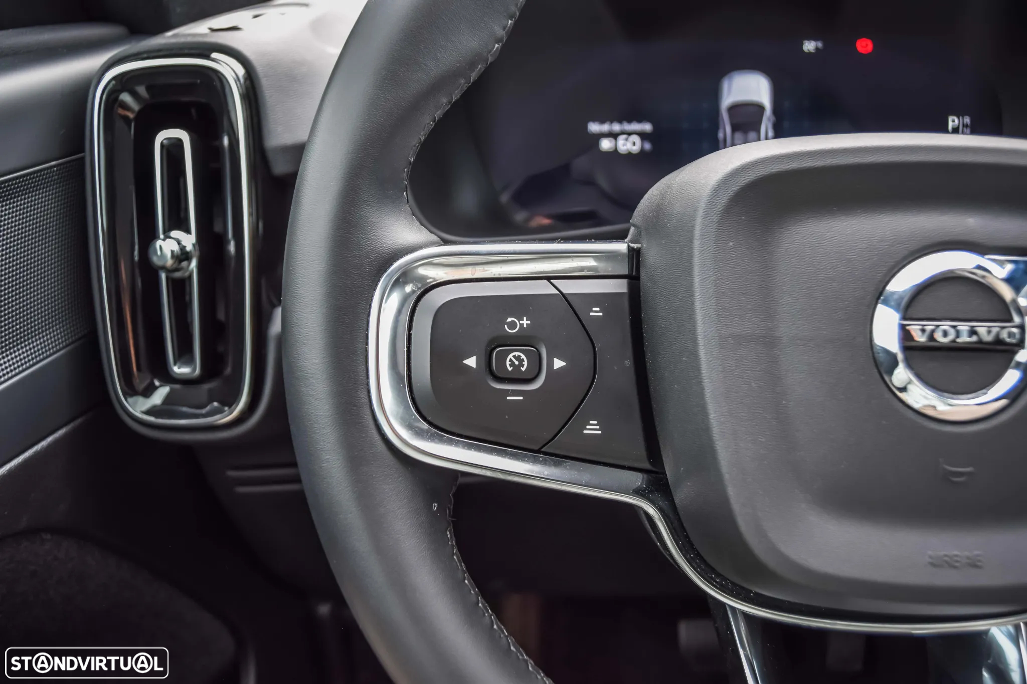Volvo C40 Recharge Extended Range Plus - 35