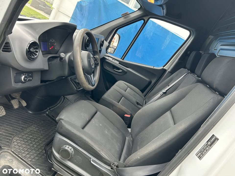 Mercedes-Benz sprinter - 5