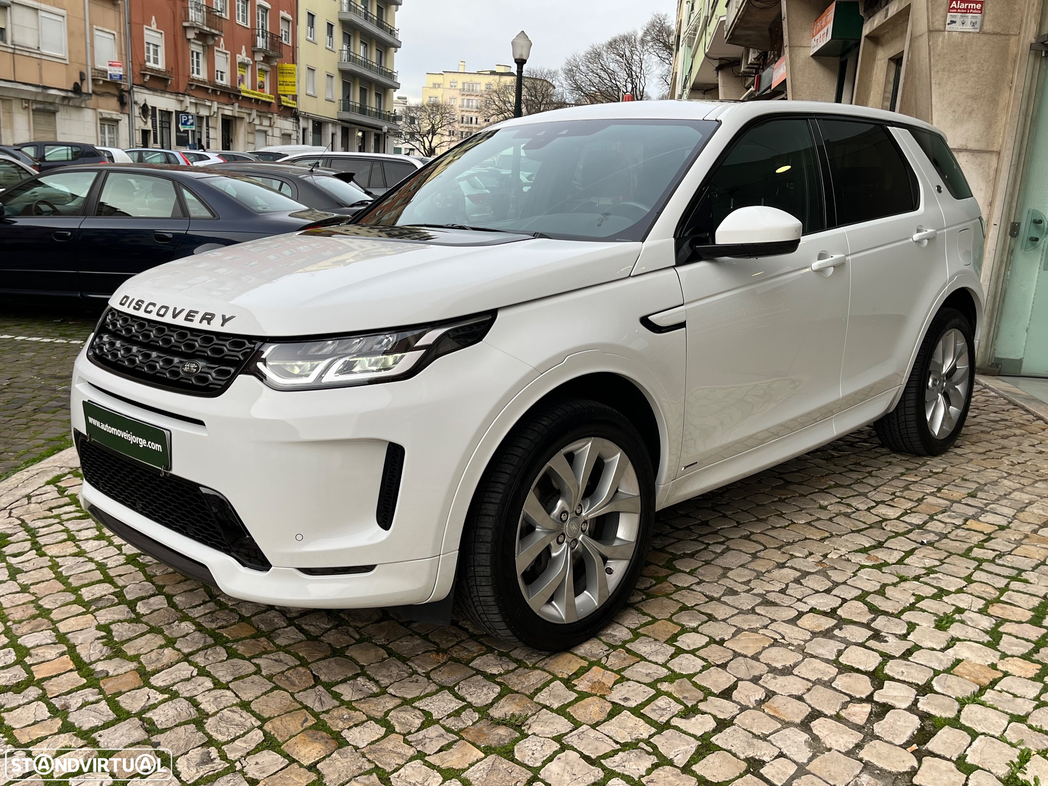 Land Rover Discovery Sport 1.5 I3 P300e AWD R-Dynamic - 3
