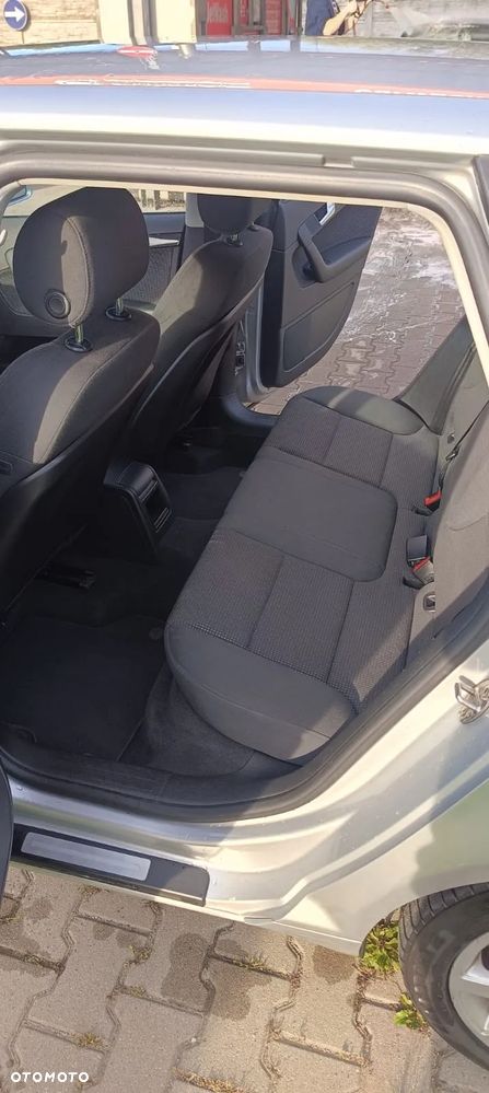 Audi A3 Sportback 1.6 FSI Ambition - 8