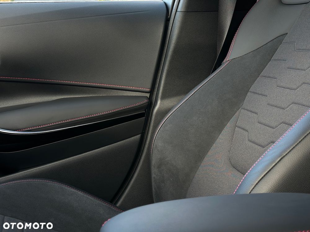 Toyota Corolla 1.8 Hybrid Selection - 17