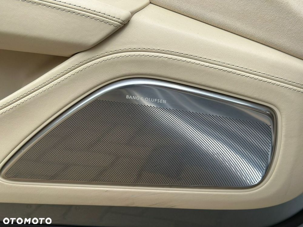 Audi A8 - 16