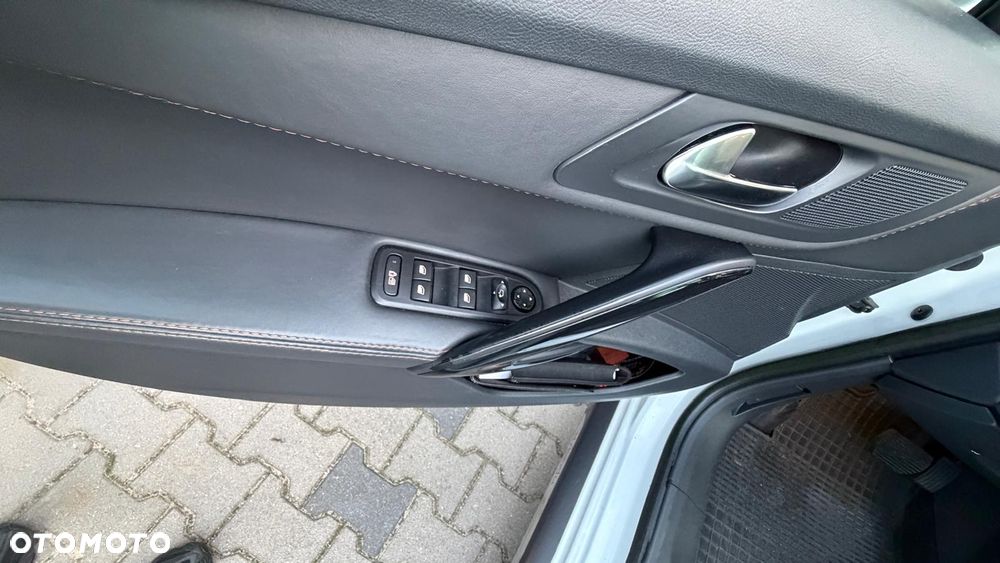 Peugeot 508 RXH 2.0 HDi HYbrid4 - 18