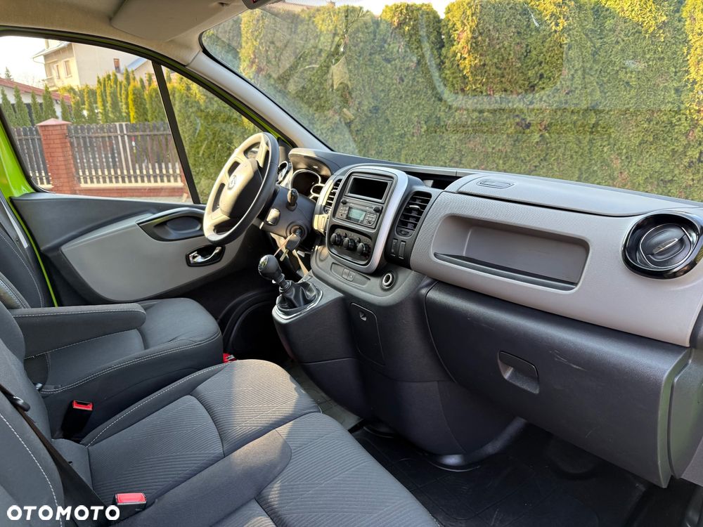 Renault Trafic - 22