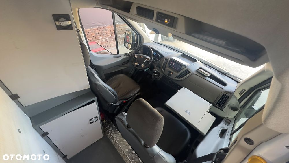 Ford Transit - 18