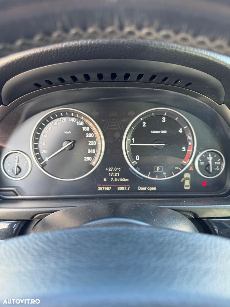 BMW Seria 5 520d Aut. - 3