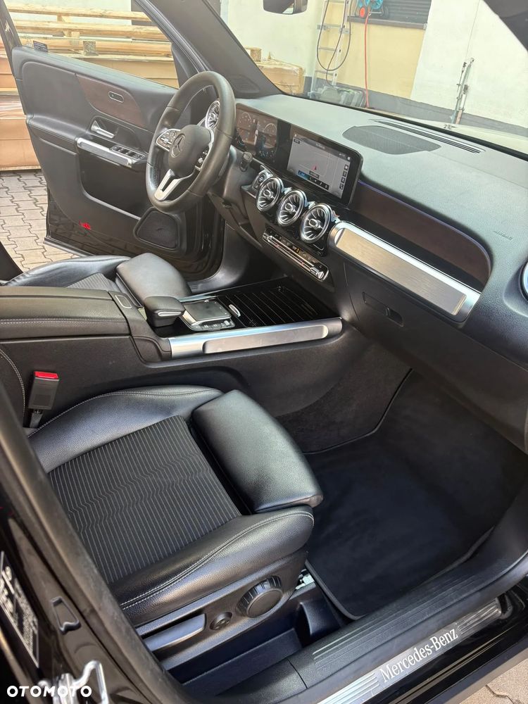 Mercedes-Benz GLB 220 d 4-Matic 8G-DCT - 5