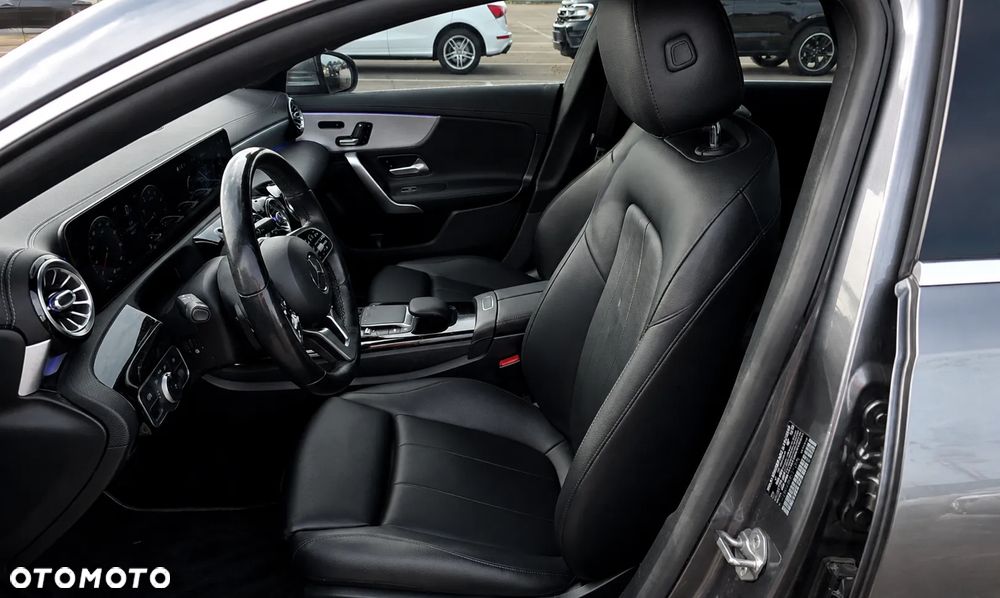 Mercedes-Benz CLA 250 4-Matic 7G-DCT - 10
