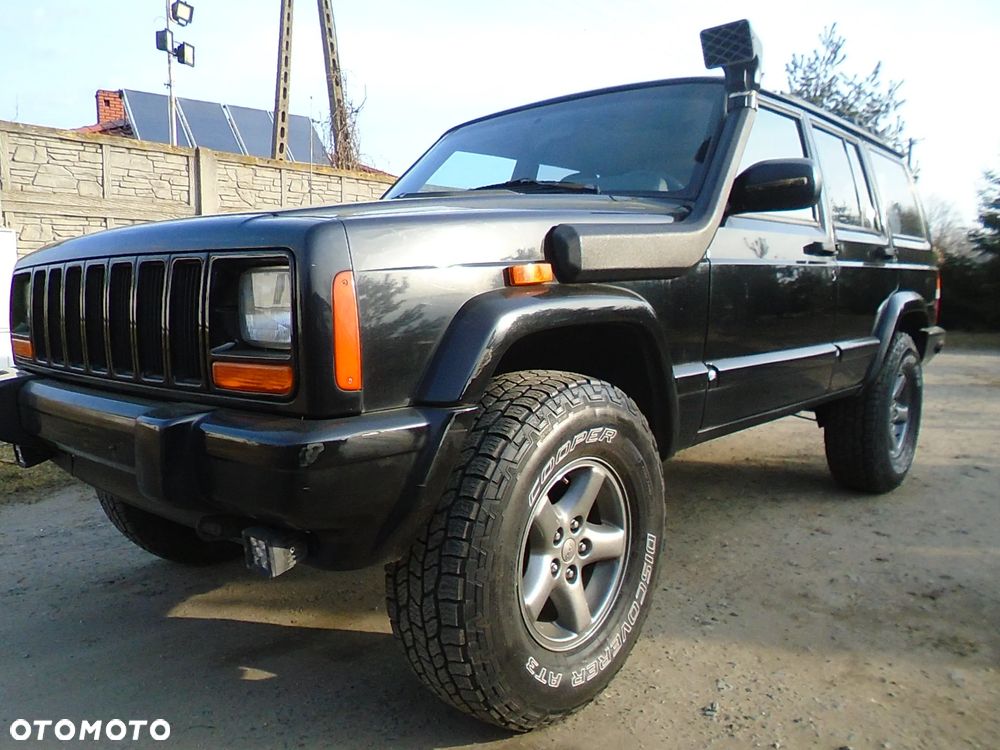 Jeep Cherokee - 17